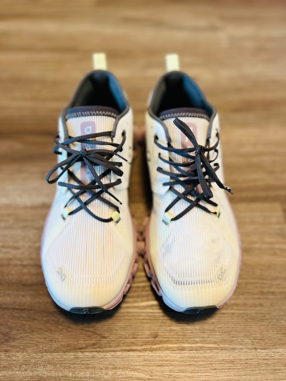 On Running Running Cloudswift Men's Running Shoes - White / Pink